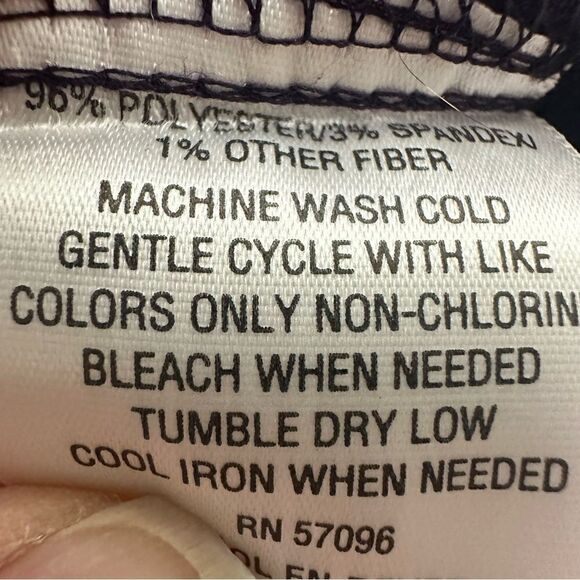 Style & Co small or medium purple sparkly top - Picture 6 of 8